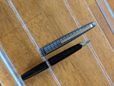 Penna stilografica Pilot Elite vintage acciaio nero tappo griglia - pennino 14k F