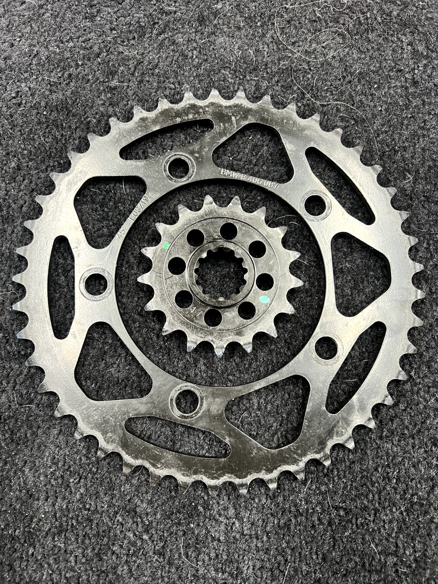 OEM] BMW S1000RR 45t 17T Sprocket and Chain Set | eBay Australia