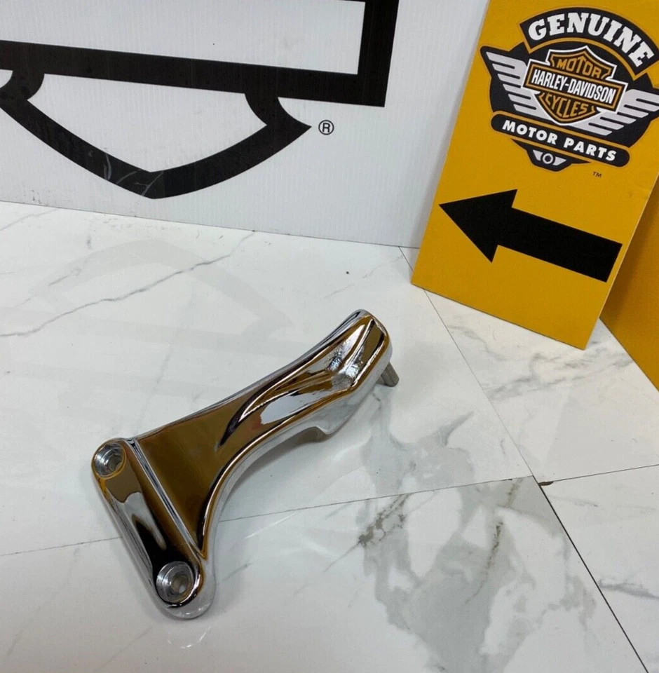 OEM 08-11 Harley Rocker C Passenger Trick Seat pierna derecha soporte de montaje Sup Foto 3 de 4