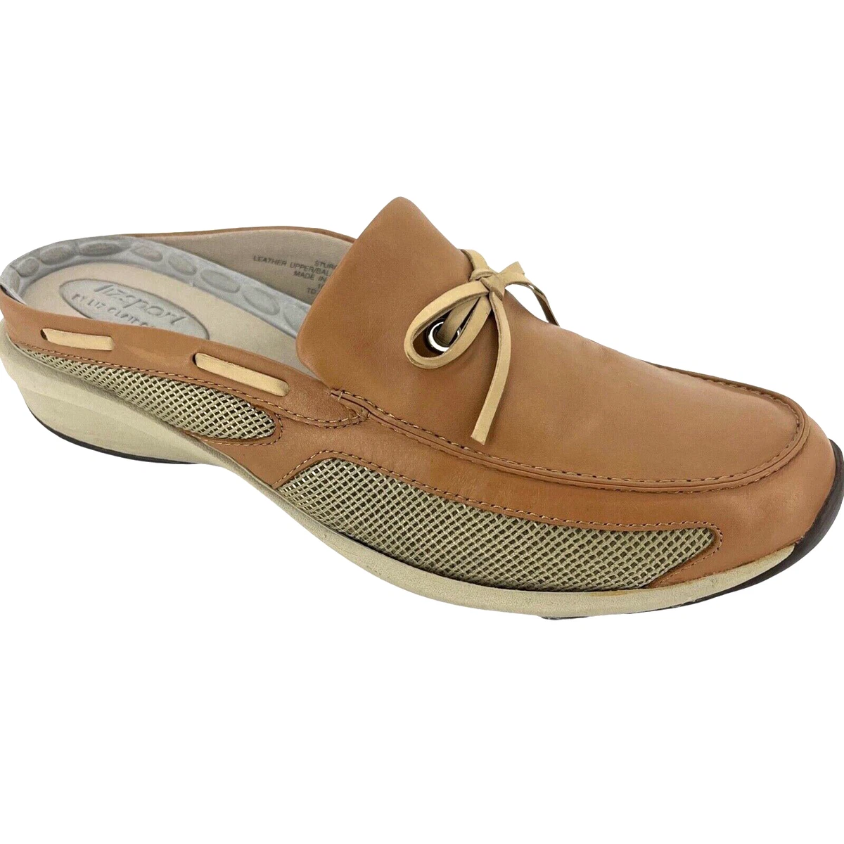 Liz claiborne deals boat shoes