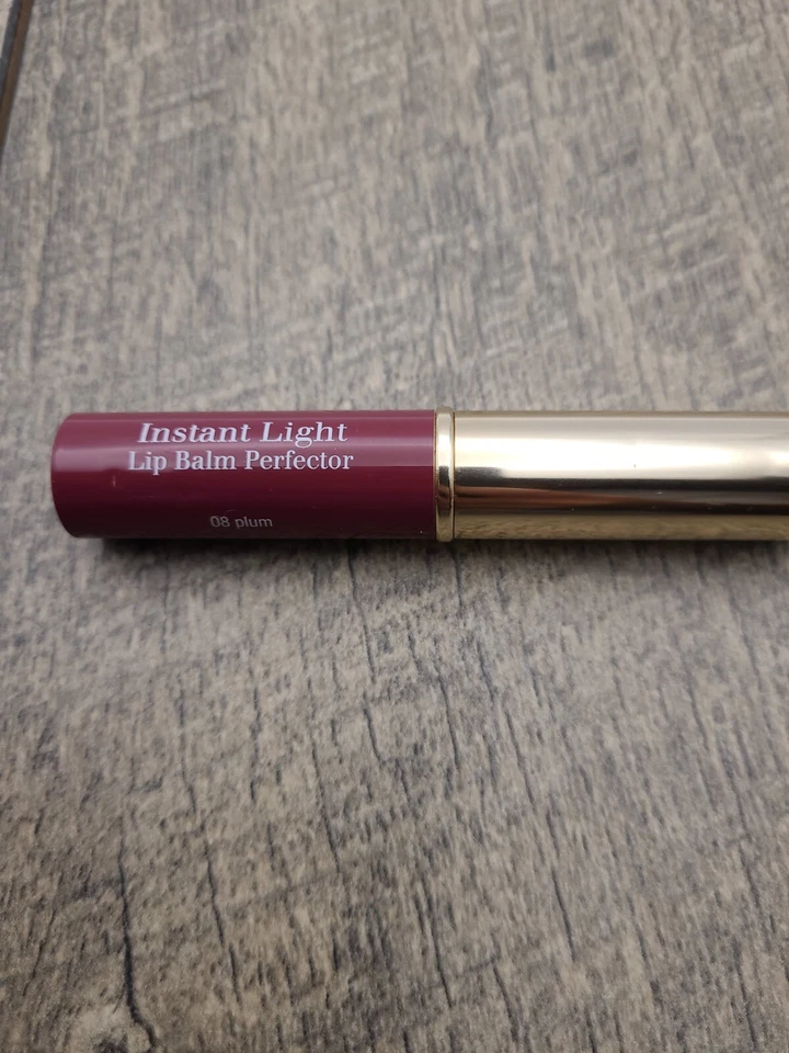 Clarins Eclat Minute Bálsamo Labial Luz Instantánea Perfeccionador 08 Ciruela, Nuevo Ligero Daño Foto 4 de 4