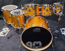 DW Performance USA Drumset Gold Sparkle  / Sc...