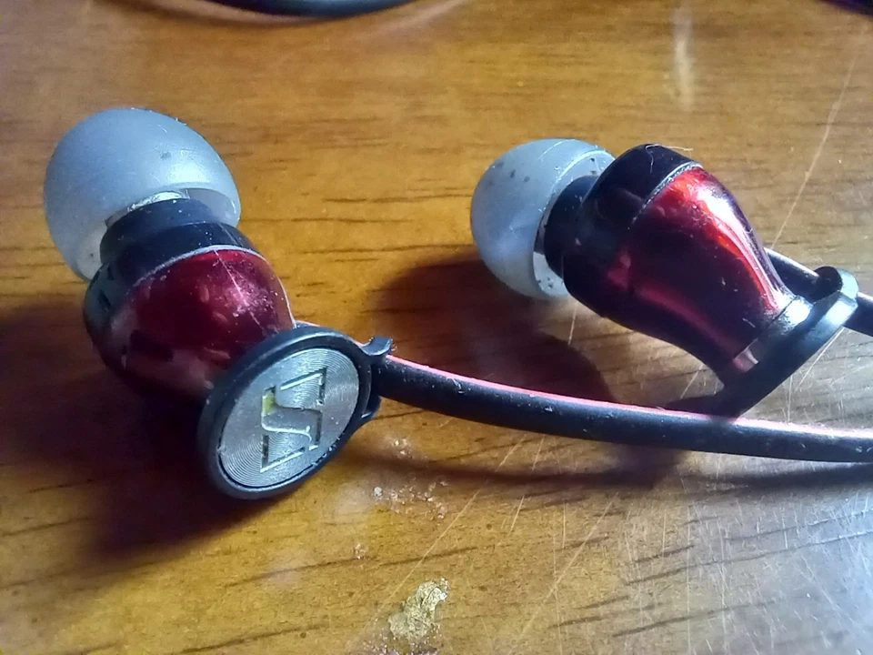 Sennheiser MOMENTUM- M2  IEi - St. In - Ear  Hörer Headphones mit Zubehör ., Foto 2 von 5