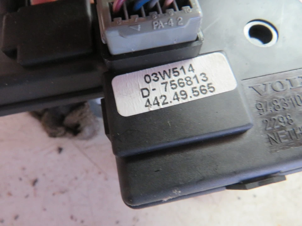 04 VOLVO V70 MOTOR TECHO CORREDIZO Foto 2 de 4