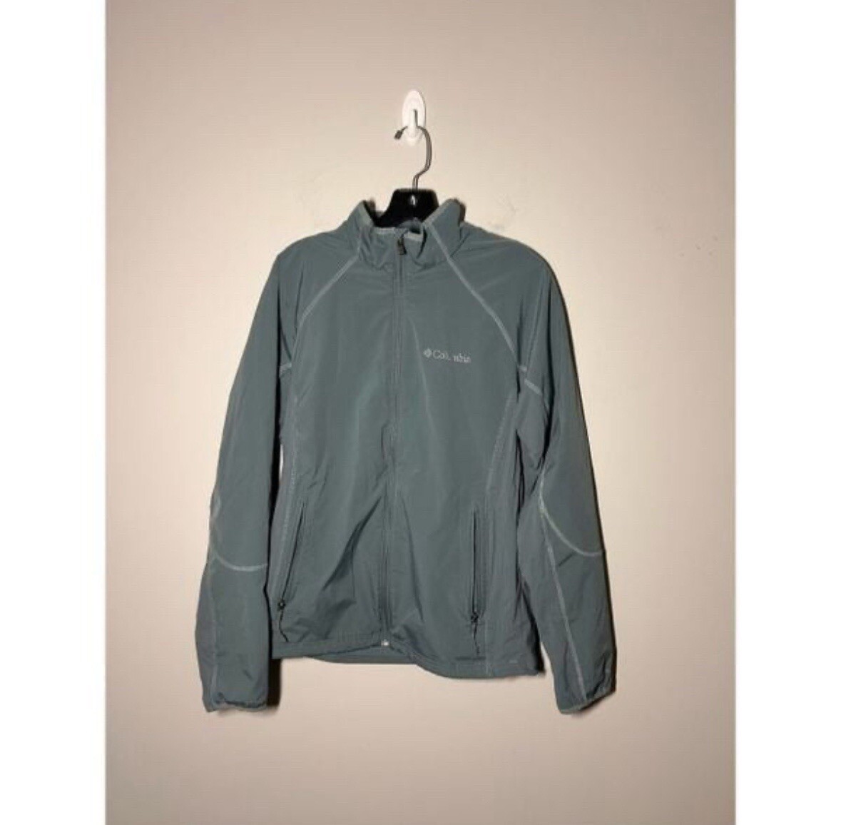 Columbia Light jacket Size Medium - image 1