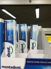 16 MENTADENT Family Protection - Fluoride and Calcium Toothpaste 75ml