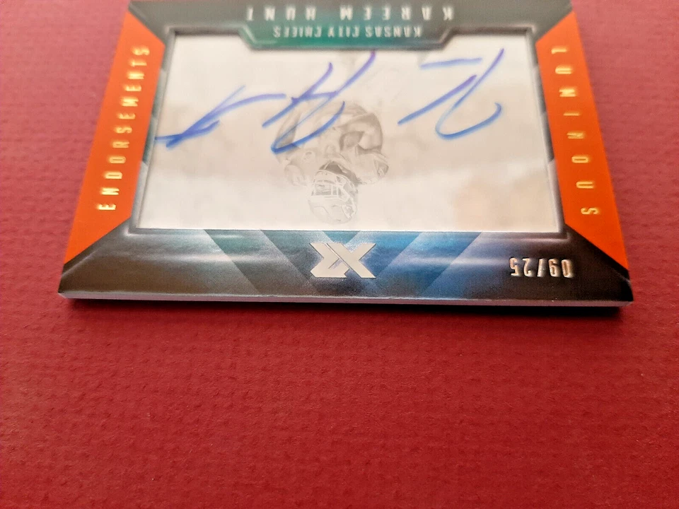 2017  Kareem Hunt Rookie-Panini-XR Luminious Endorsements Auto ORANGE #xx/25 - Image 4 of 4