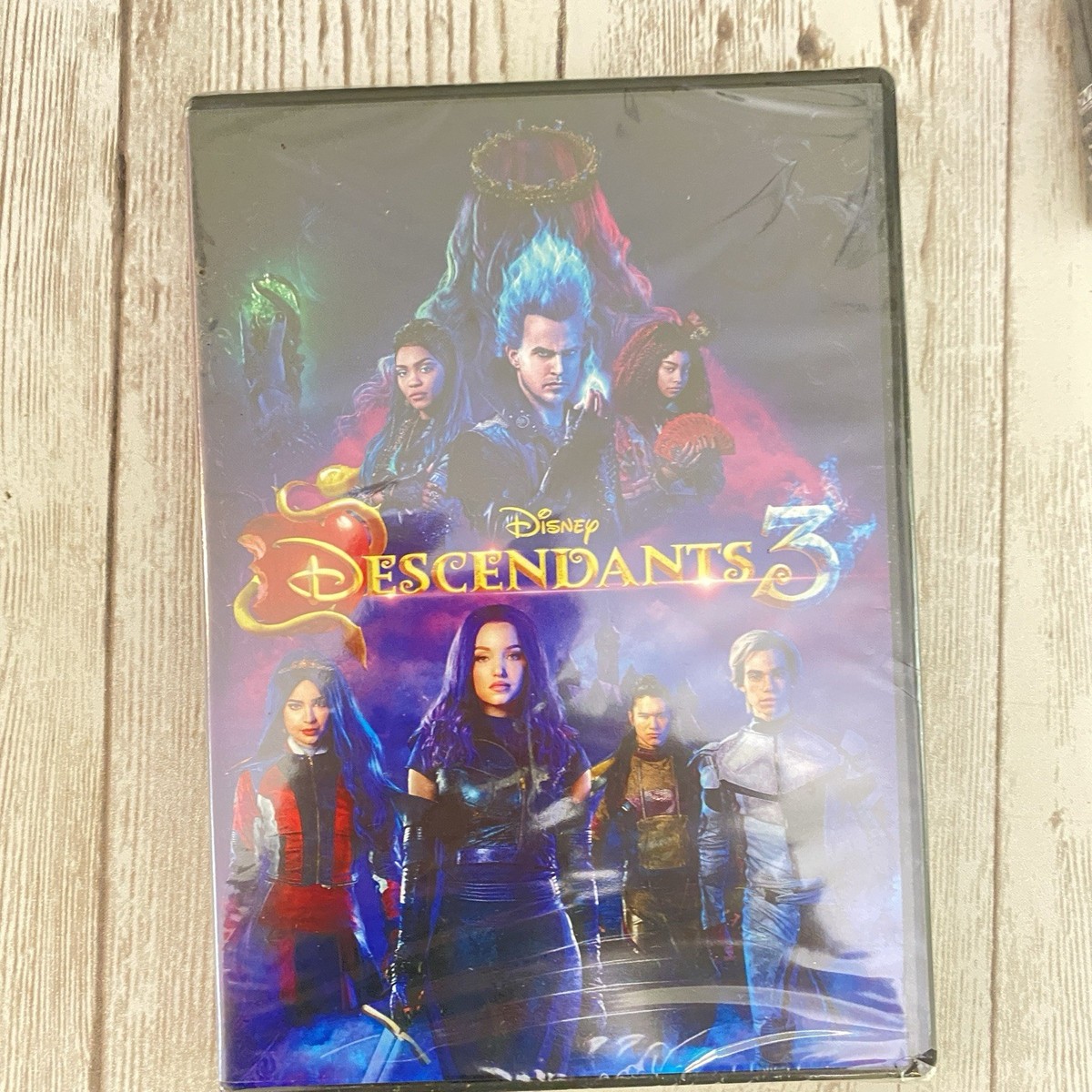 (未使用･未開封品)Descendants 3 [DVD] Amazon.com: Disney Descendants 3 DVD [2019] : Movies & TV