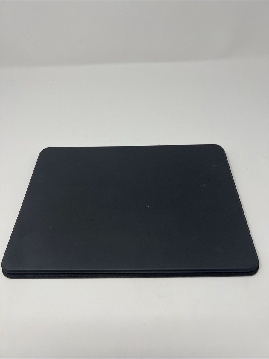 Apple Smart Folio for iPad Pro 11