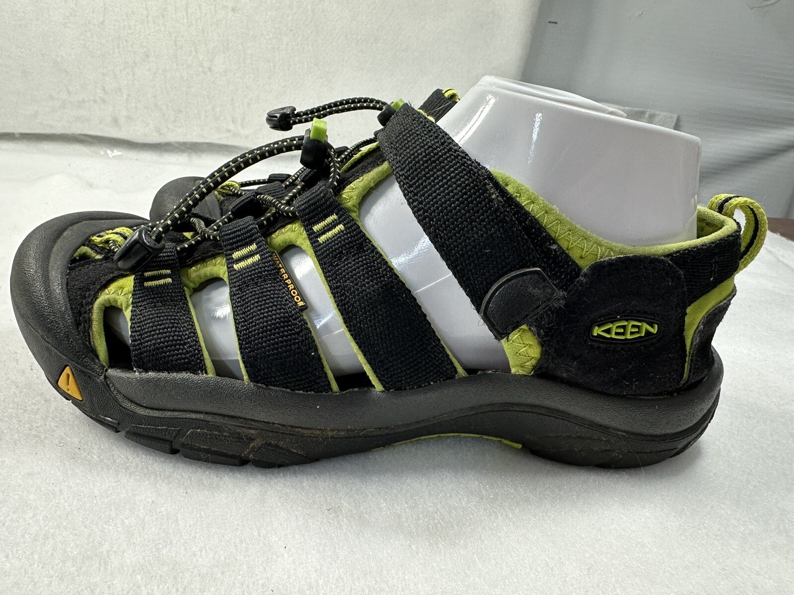 Sandali impermeabili KEEN Newport H2 donna taglia 6 M nero verde lime 1009965