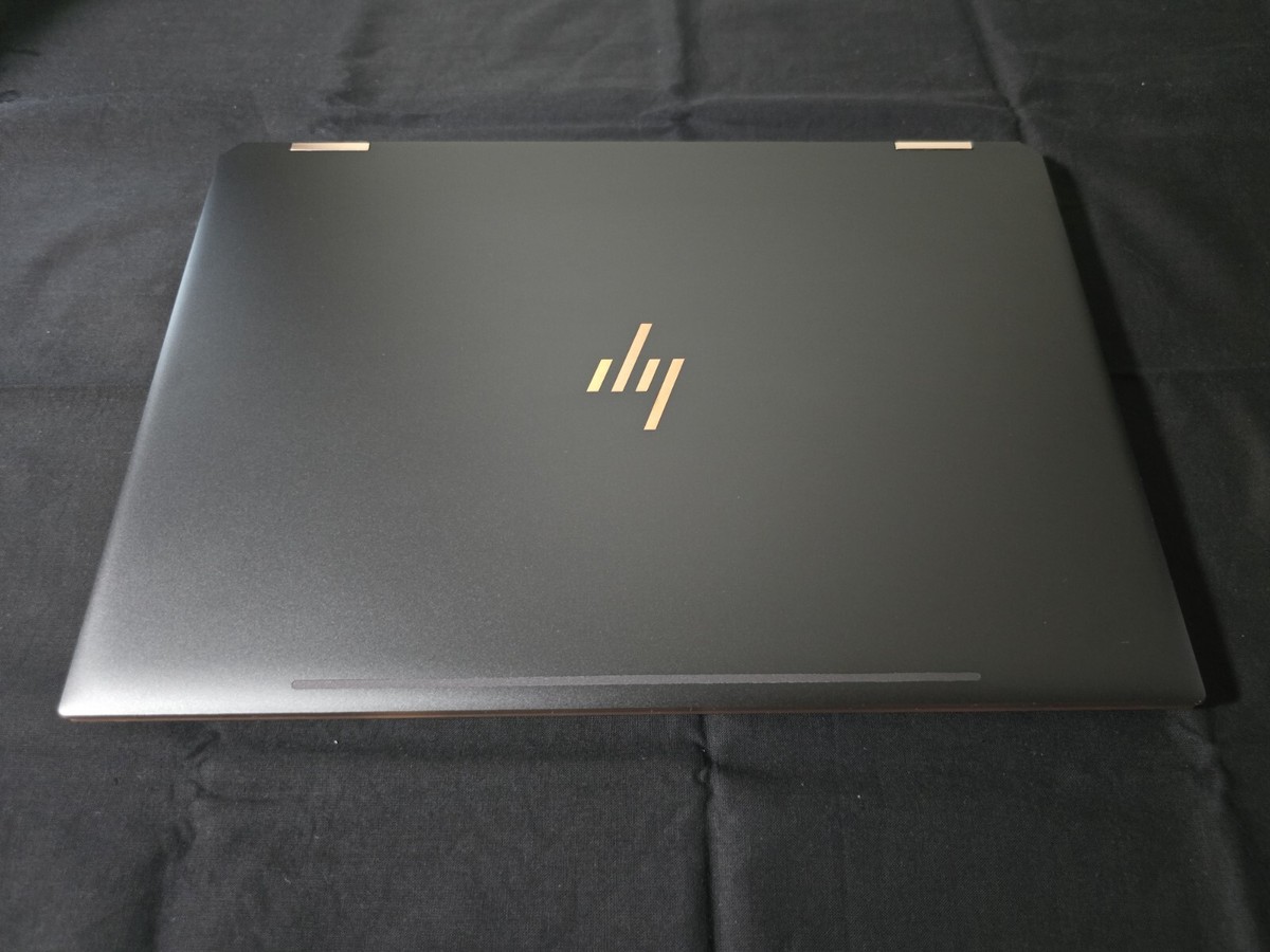HP Spectre x360 15-df1033dx 2-in-1 Laptop Windows 10 Core i7