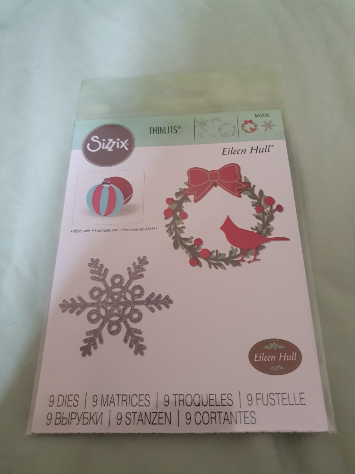 Sizzix Thinlits 9 Die Set - 665326 Wreath & Snowflake by Eileen Hull