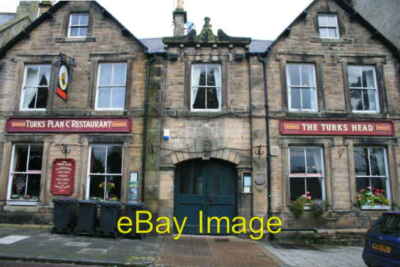 Foto 6x4 Der Türkenkopf Rothbury mit vielen Rollmülleimern. c2008