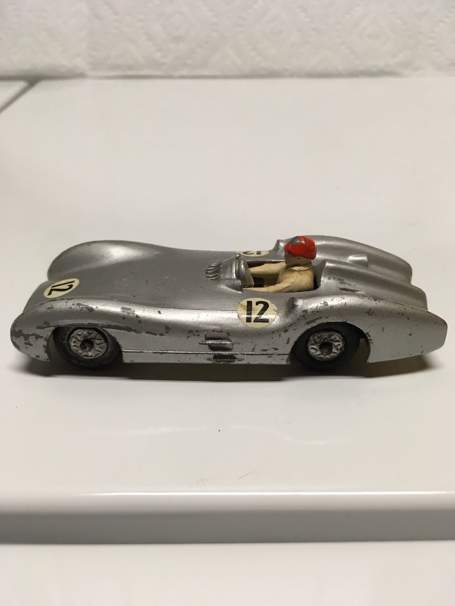 Mercedes-Benz 2.5 Litres Grand Prix – Miniature Crescent Toys 1950 – Échelle 1/43 – Angleterre