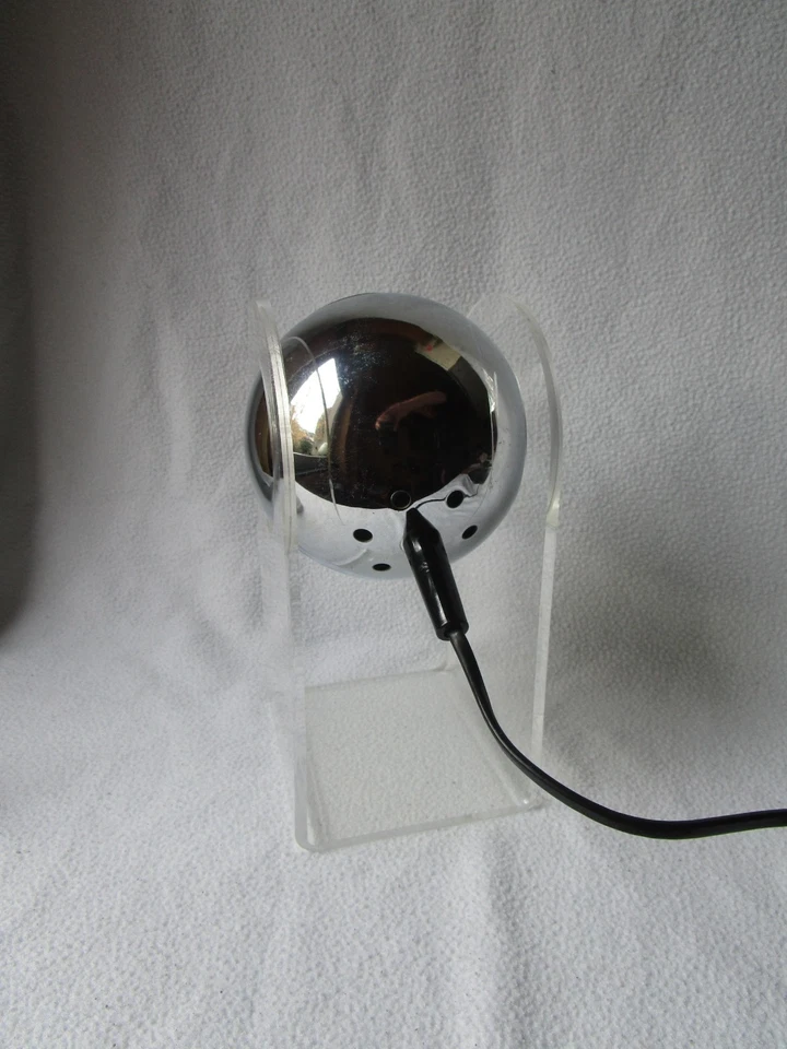 GINO SARFATTI Arteluce 70er Tischlampe Acrylständer Chromkugel 21,5x12x10,5cm - Bild 3 von 4