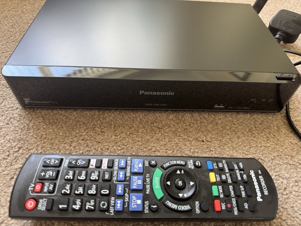 Panasonic Freeview Play DMR-HWT250 Recorder Black with Remote Control ...