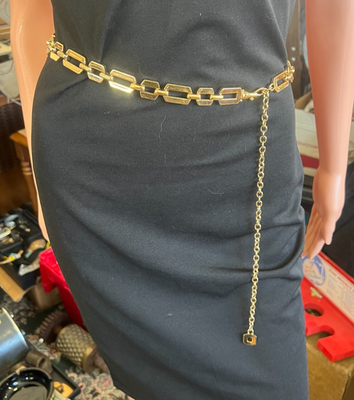 St. John Gold Tone Chain Link Belt ESAS | eBay display picture 2