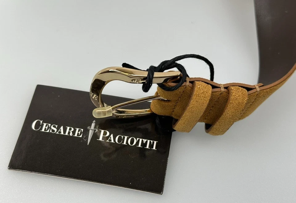 NUEVO CINTURÓN DE GAMUZA COÑAC CESARE PACIOTTI METAL CEPILLADO HEBILLA DORADA TALLA 115 CM ~ $250 Foto 2 de 4