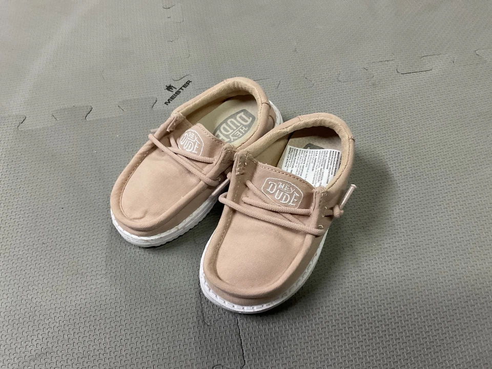 Lona Hey Dude Wally Youth Slub blanca/bronceada usada en excelente estado Foto 4 de 4