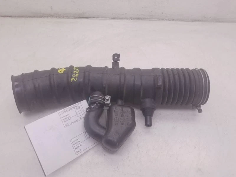 Conjunto de tubo resonador filtro de aire Lexus IS350 2007 3,5 L 6 cilindros Foto 3 de 4