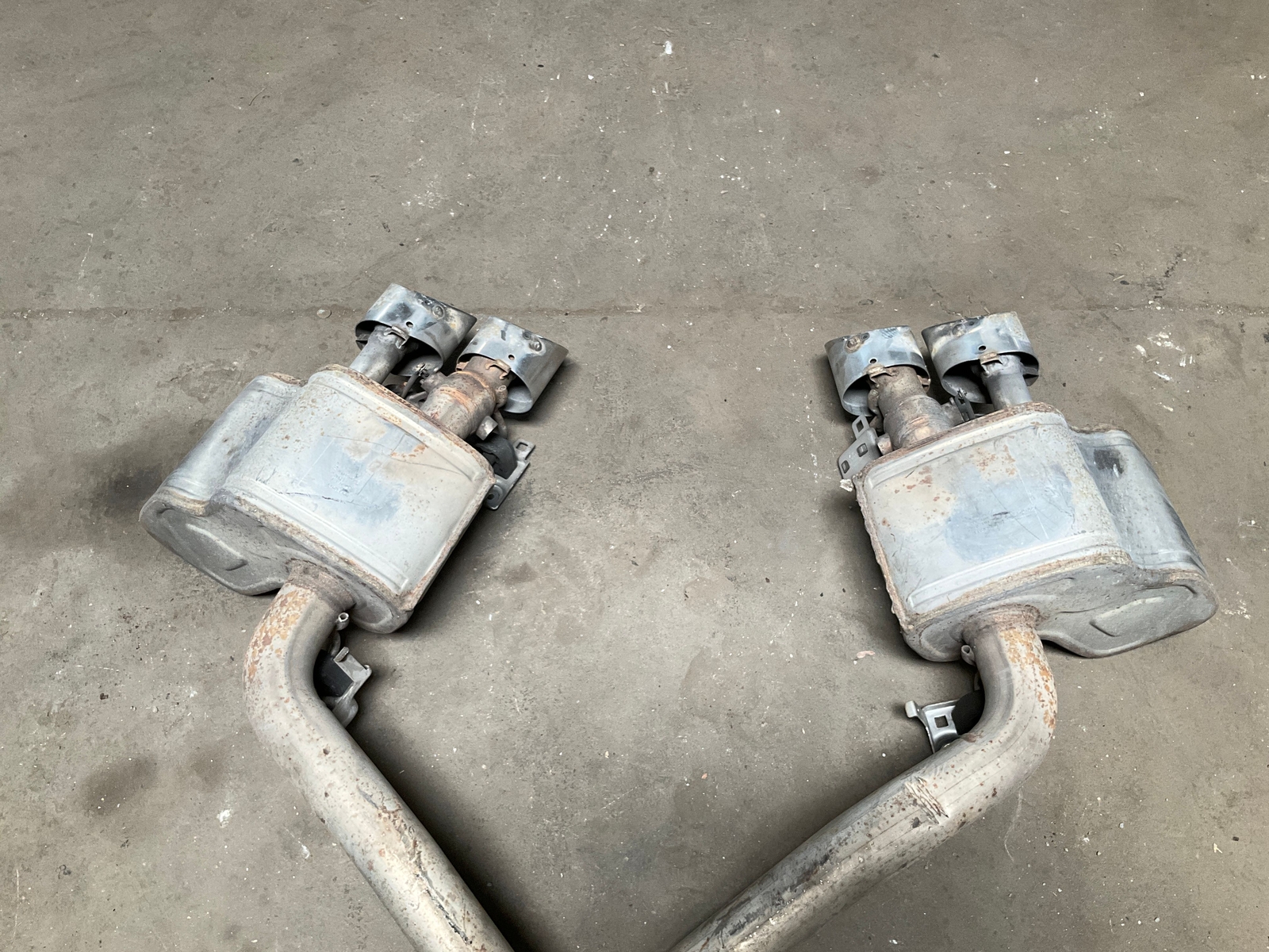 14-20 MASERATI Ghibli 3.0L Rear Left & Right Exhaust Muffler w/ Pipes OEM