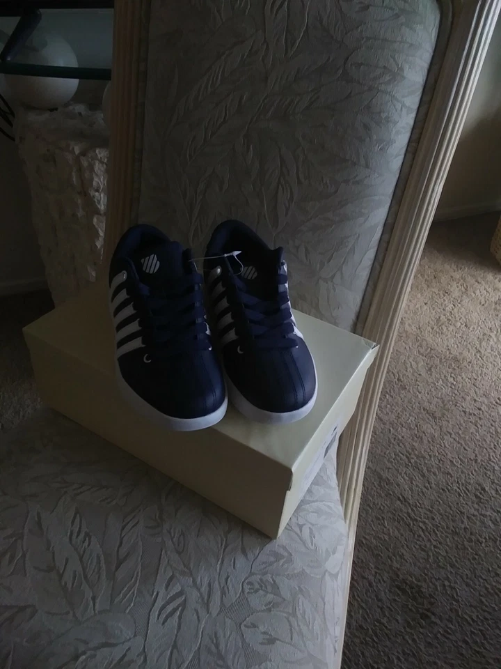 AUTÉNTICO CUERO SINTÉTICO AZUL PARA NIÑOS PEQUEÑOS "K-SWISS". C/WHT. ZAPATILLAS RAYAS 3 Foto 4 de 4