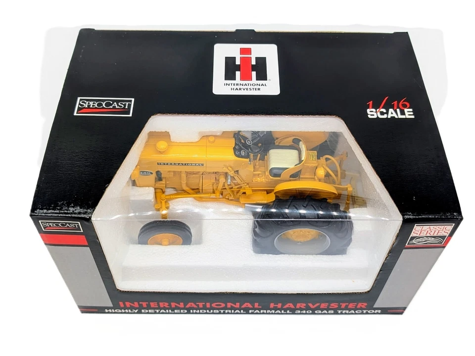 1/16 International Harvester Industrial Farmall 340 Gas Tractor - Image 2 of 3