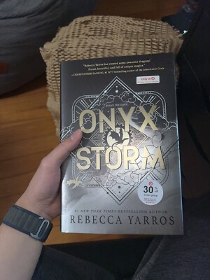 ONYX STORM by Rebecca Yarros Exclusive Collectors Edition Hard Cover TARGET