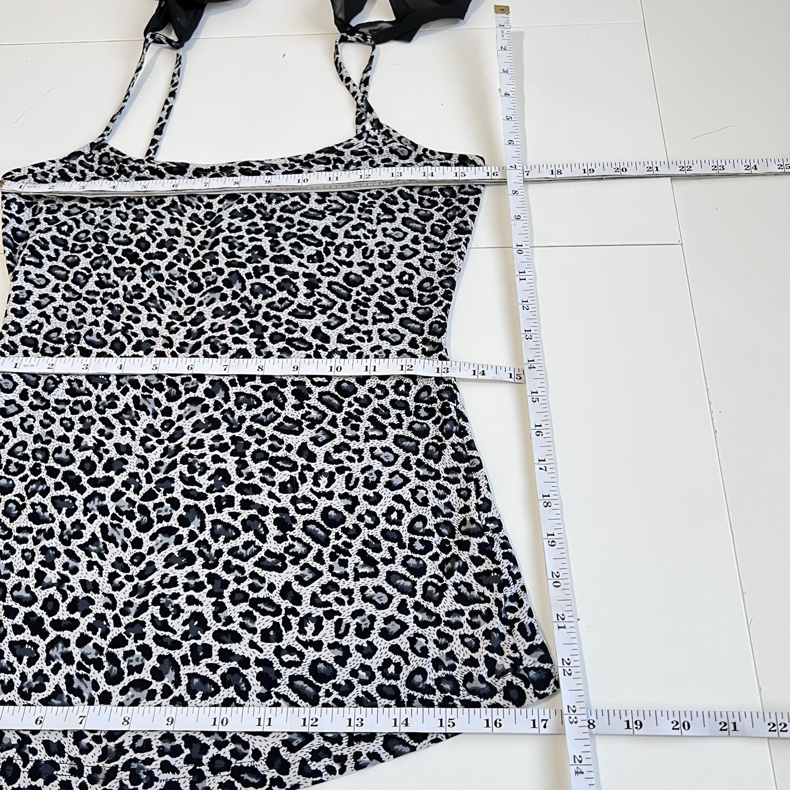 G by Guess Women M Black Ruffle Tunic Top Leopard Mesh Overlay Layered Belt Top