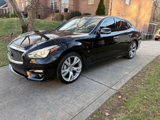 2015 Infiniti Q70 3.7