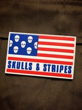 Gro&szlig;es PVC 3D Klett-Abzeichen Patch Emblem &bdquo;SKULLS & STRIPES&ldquo; AIRSOFT BW US-ARMY