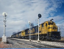 1985 Santa Fe Diesel East Of Melrose Nm Railroad 8.5 X 11 Photo