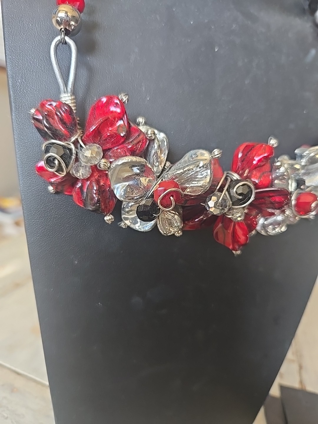 Stunning Glass Wire Wrapped Statement Necklace Si… - image 2