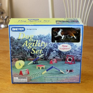 breyer dog agility playset