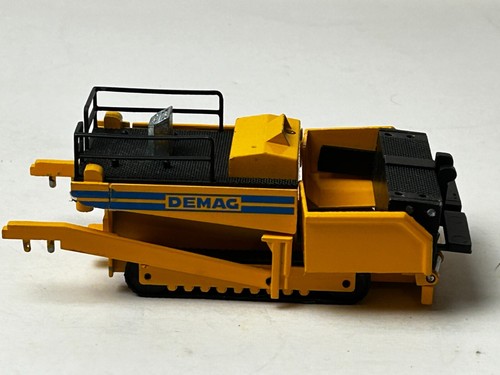 NZG No. 231 1/50th Scale Demag Road Paver with Box - Picture 12 of 17