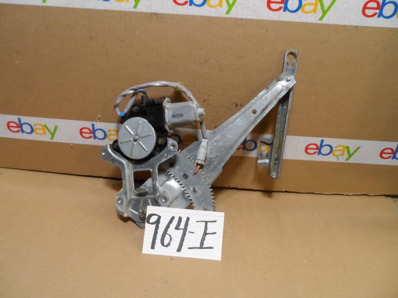 97 98 99 00 01 Honda CR-V REAR DRIVER Side Window Regulator W Motor #964-E