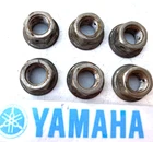 YAMAHA FZS 600 FZS600 FAZER REAR HUB BOLT NUTS TITANIUM RACE NUTS 2001 - 2003