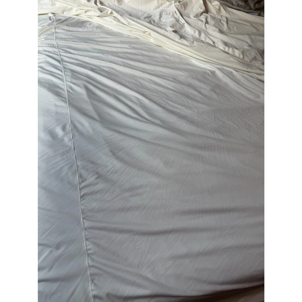 Sábana plana blanca Sheex tamaño king rendimiento comodidad de enfriamiento - solo sábana plana Foto 2 de 4