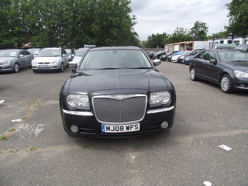 2008 Chrysler 300C CRD AUTO. Estate Diesel Automatic - Picture 2 of 20