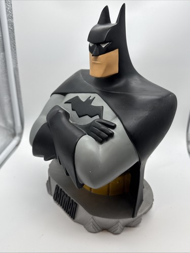 1997 DC Comics Batman Warner Bros Store Exclusive GIANT Tall Bust Statue - Picture 10 of 11
