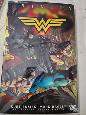 Trinity #3 (DC Comics December 2009)