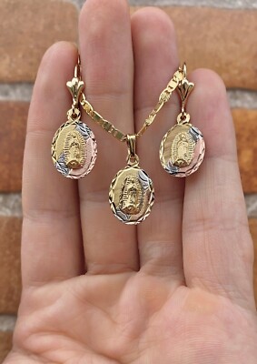Set Cadena Medalla y Aretes De La Virgen De Guadalupe Para Mujer De Oro Laminado