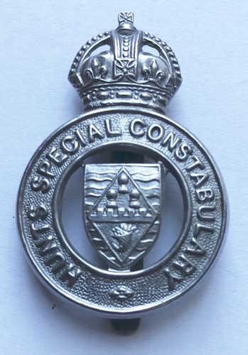 obsolete white metal police cap badge queens crown hunts