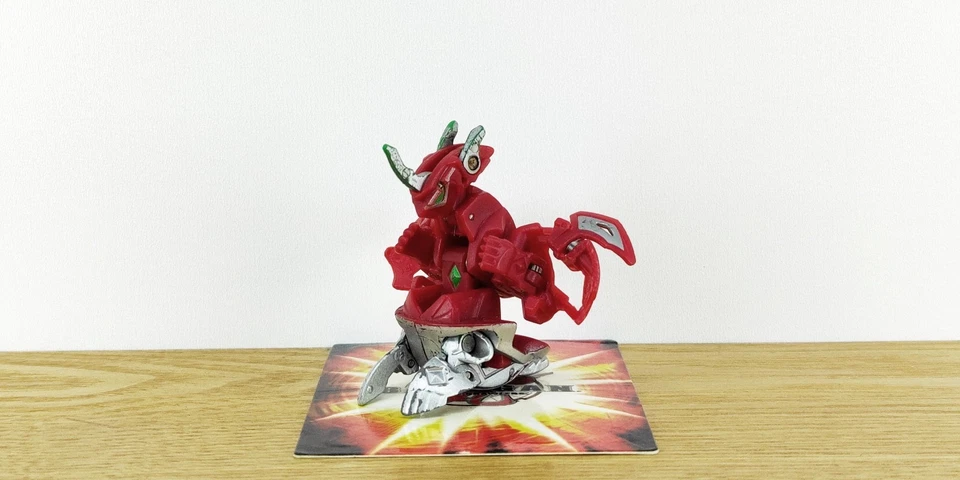 VHTF BAKUGAN Pyrus TITANIUM DRAGONOID 800G Spin Master/SEGA Diecast Rare - Image 4 of 4
