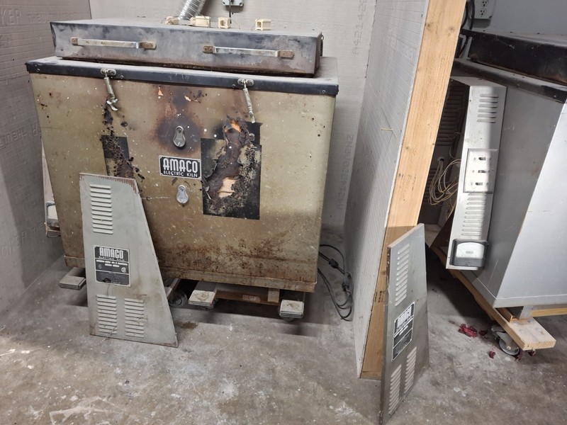 AMACO HF105 Electric Toploader Kiln Pottery Ceramic 240V with Control Panel