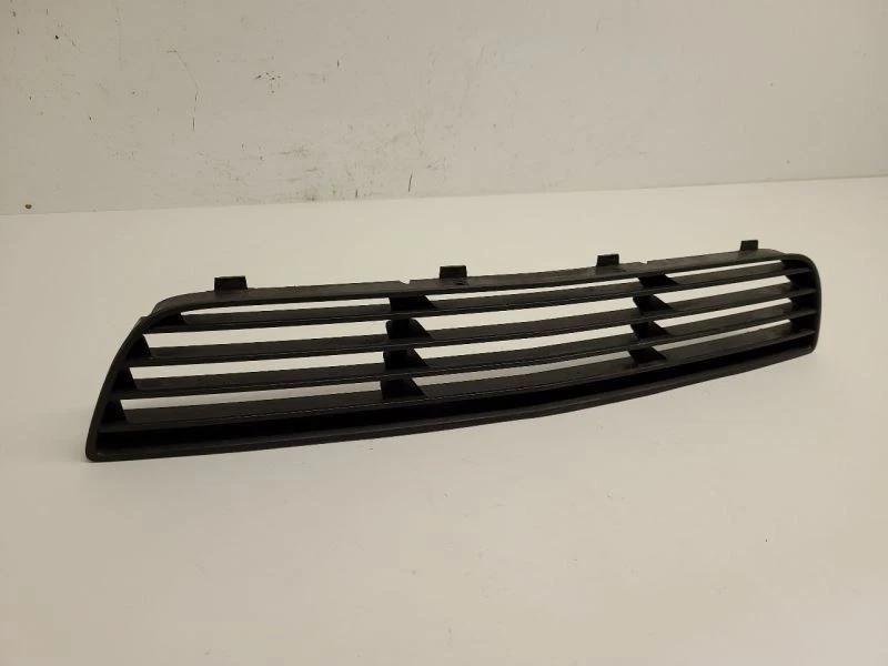 2005-10 CHEVROLET COBALT Grille LT Lower Center  Foto 3 de 4