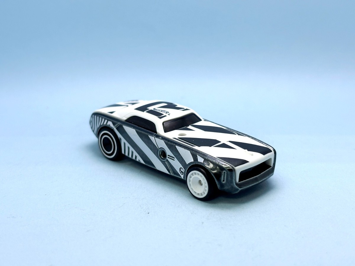 2025 Hot Wheels Super Treasure Hunt STH # Hi ROLLER , Loose