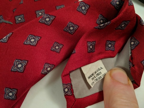 Mario Valentino Maroon Silk Tie - Picture 3 of 5
