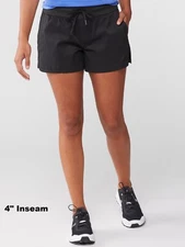 The North Face Women’s Aphrodite Motion Bermuda Shorts – 1140