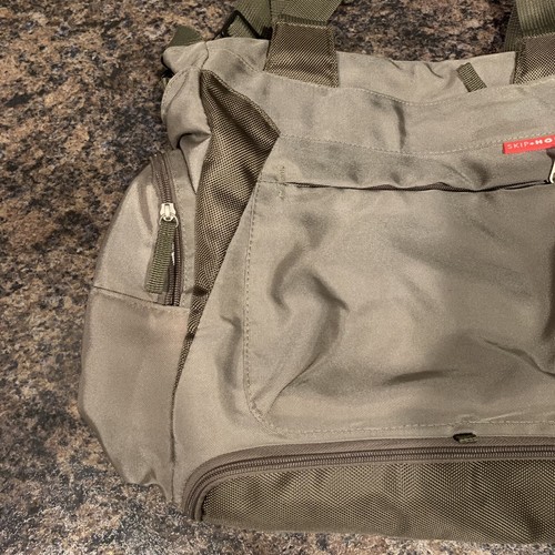 Skip* Hop Duo Stylish Diaperbag waterproof w/ Changing Pad, olive 14 Pockets - Picture 2 of 9